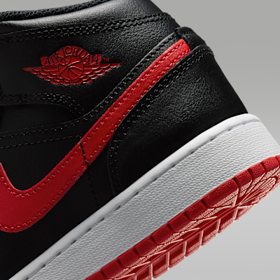 Air Jordan 1 Mid Big Kids' Shoes