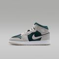 Air Jordan 1 Mid Big Kids' Shoes
