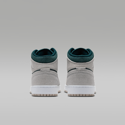 Air Jordan 1 Mid Big Kids' Shoes