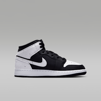 Air Jordan 1 Mid Big Kids' Shoes