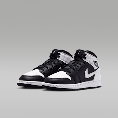 Air Jordan 1 Mid Big Kids' Shoes