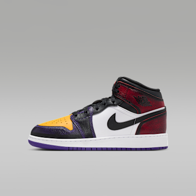 Air Jordan 1 Mid SE Big Kids' Shoes