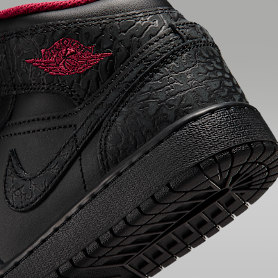 Air Jordan 1 Mid SE Big Kids' Shoes