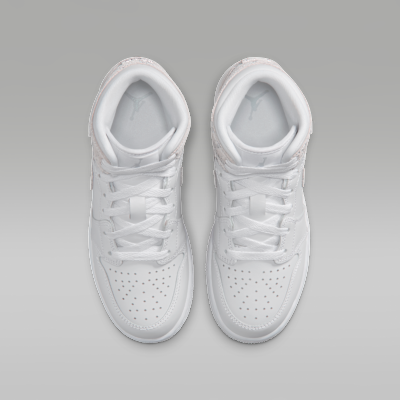 Air Jordan 1 Mid SE Big Kids' Shoes