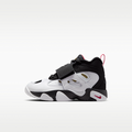 Nike Diamond Turf II Little Kids' Shoes