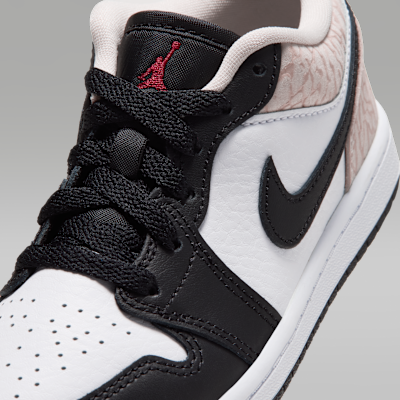 Jordan 1 Low SE Little Kids' Shoes