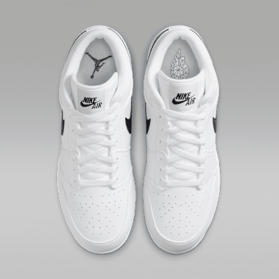 Jordan 1 Retro Low Metal Baseball Cleats