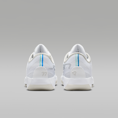 Luka 77 Basketball Shoes
