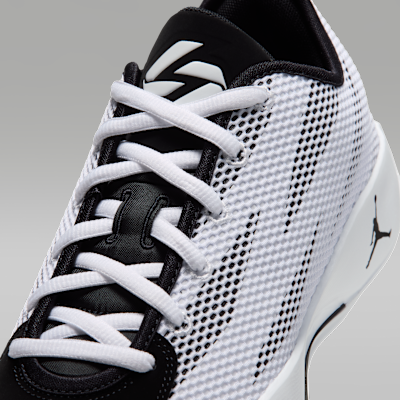 Luka 77 Basketball Shoes