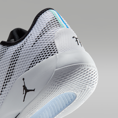 Luka 77 Basketball Shoes