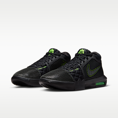 LeBron Witness 8 Basketball Shoes