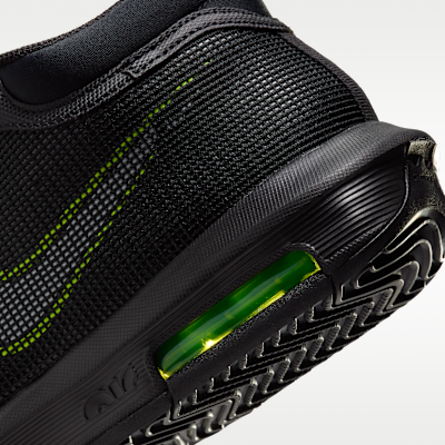 LeBron Witness 8 Basketball Shoes