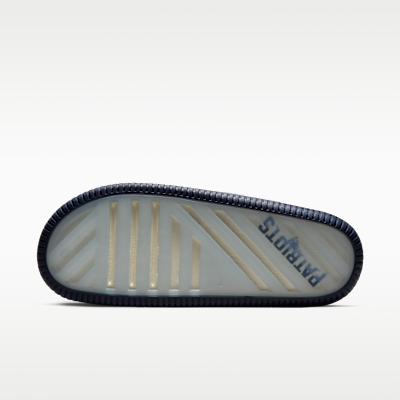 Nike Calm (New England Patriots) Men's NFL Slides