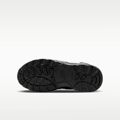 Nike Manoa 17 Big Kids' Boots