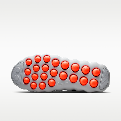 Nike Mind 002 Men's Pregame Shoes