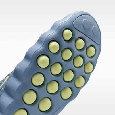 Nike Mind 002 Men's Pregame Shoes