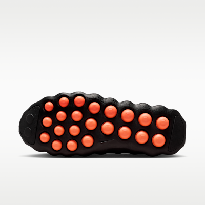 Nike Mind 002 Men's Pregame Shoes