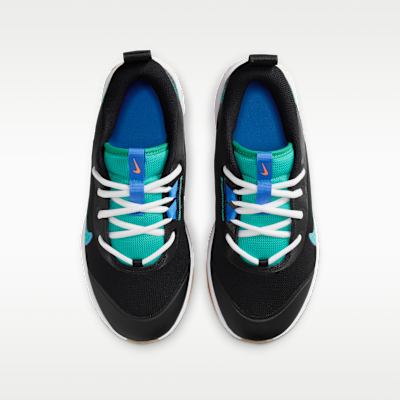 Nike Omni Multi-Court Big Kids' Indoor Court Shoes