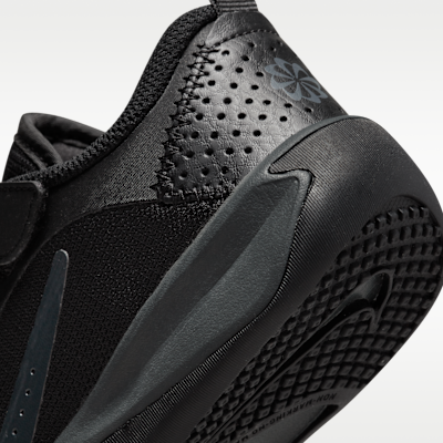 Nike Omni Multi-Court Little Kids' Shoes
