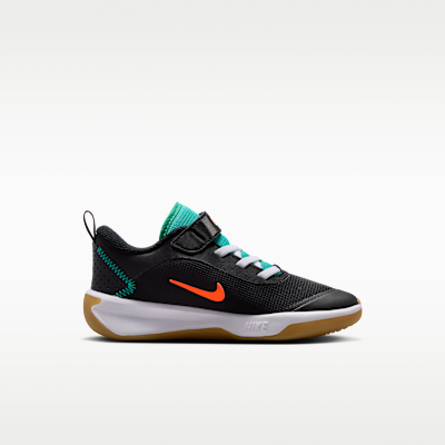 Nike Omni Multi-Court Little Kids' Shoes