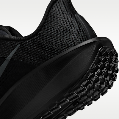 Nike Quest 6 Men's Road Running Shoes