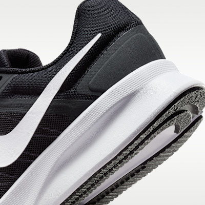 Nike Run Swift 3 Men's Road Running Shoes (Extra Wide)