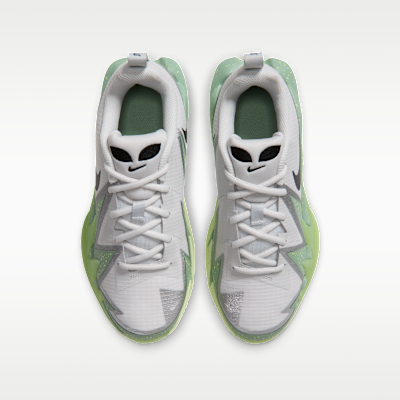 Nike S.T. Dynamite "Alien" Big Kids' Basketball Shoes