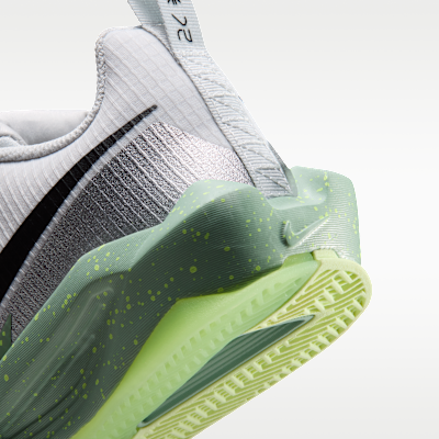 Nike S.T. Dynamite "Alien" Big Kids' Basketball Shoes