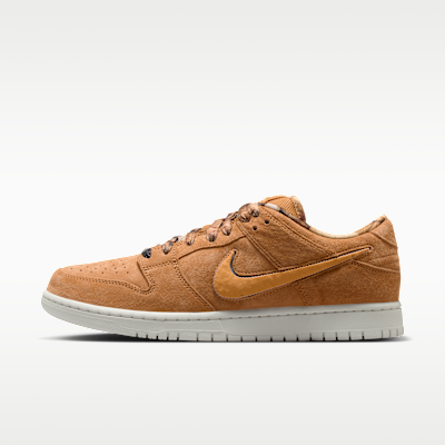 Nike SB Dunk Low Pro Skate Shoes