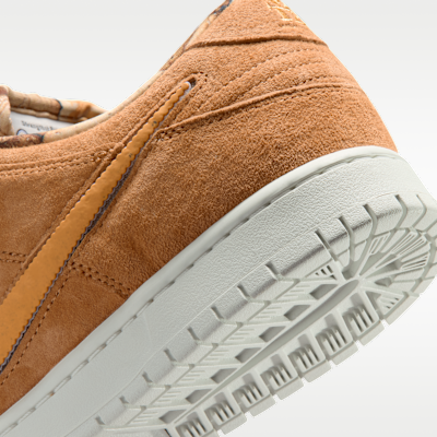 Nike SB Dunk Low Pro Skate Shoes