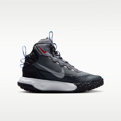 Nike Terrascout Big Kids' Boots with Reflective Accents