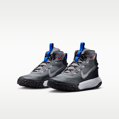 Nike Terrascout Big Kids' Boots with Reflective Accents