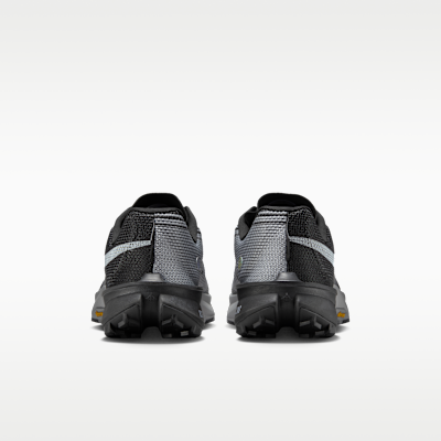 Nike Kiger 10 Trail Running Shoes