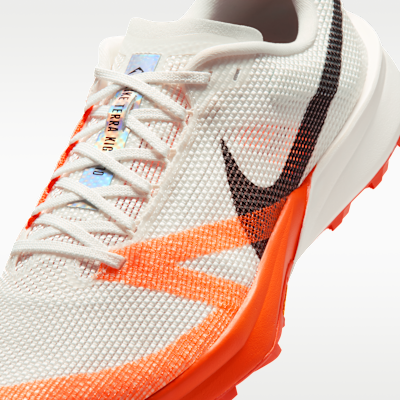 Nike Kiger 10 Trail Running Shoes