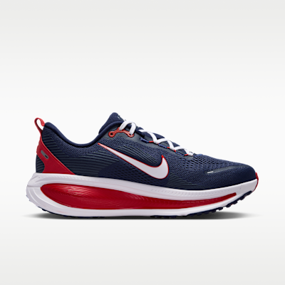 Nike Vomero 18 (New England Patriots) Men's NFL Road Running Shoes