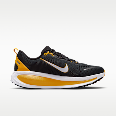 Nike Vomero 18 (Pittsburgh Steelers) Men's NFL Road Running Shoes