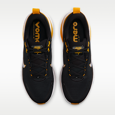 Nike Vomero 18 (Pittsburgh Steelers) Men's NFL Road Running Shoes