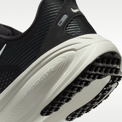 Nike Vomero 18 Men's Road Running Shoes (Wide)