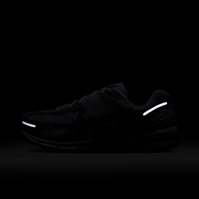 Nike Zoom Vomero 5 Men's Shoes