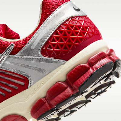 Nike Zoom Vomero 5 Men's Shoes