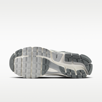 Nike Zoom Vomero 5 Men's Shoes