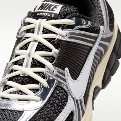 Nike Zoom Vomero 5 Men's Shoes