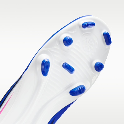 Nike Phantom 6 Low Club Multi-Ground Soccer Cleats