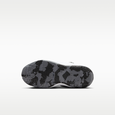 Nike Team Hustle D 12 Little Kids' Shoes