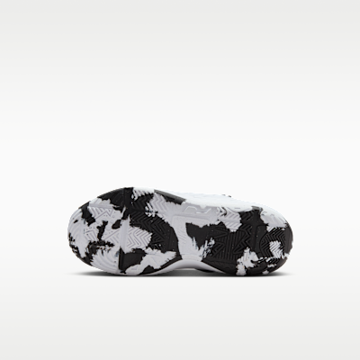 Nike Team Hustle D 12 Little Kids' Shoes