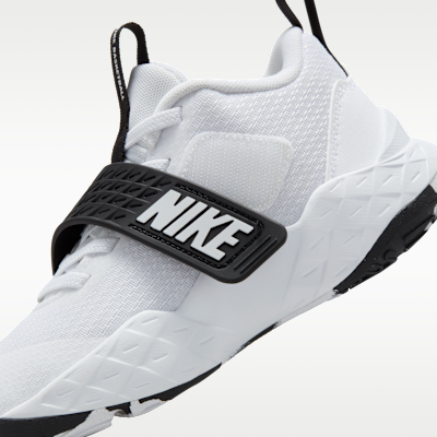 Nike Team Hustle D 12 Little Kids' Shoes
