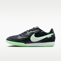 Nike Tiempo Streetgato Indoor/Court Low-Top Soccer Shoes