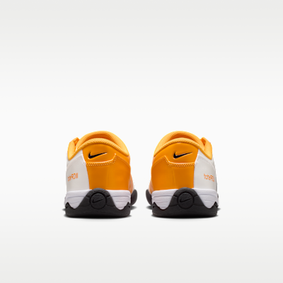 Nike Total 90 Men's Shoes