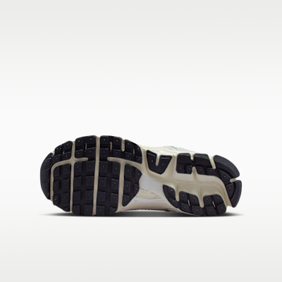 Nike Vomero 5 Big Kids' Shoes