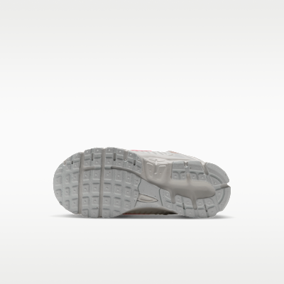 Nike Vomero 5 Little Kids' Shoes with Reflective Accents